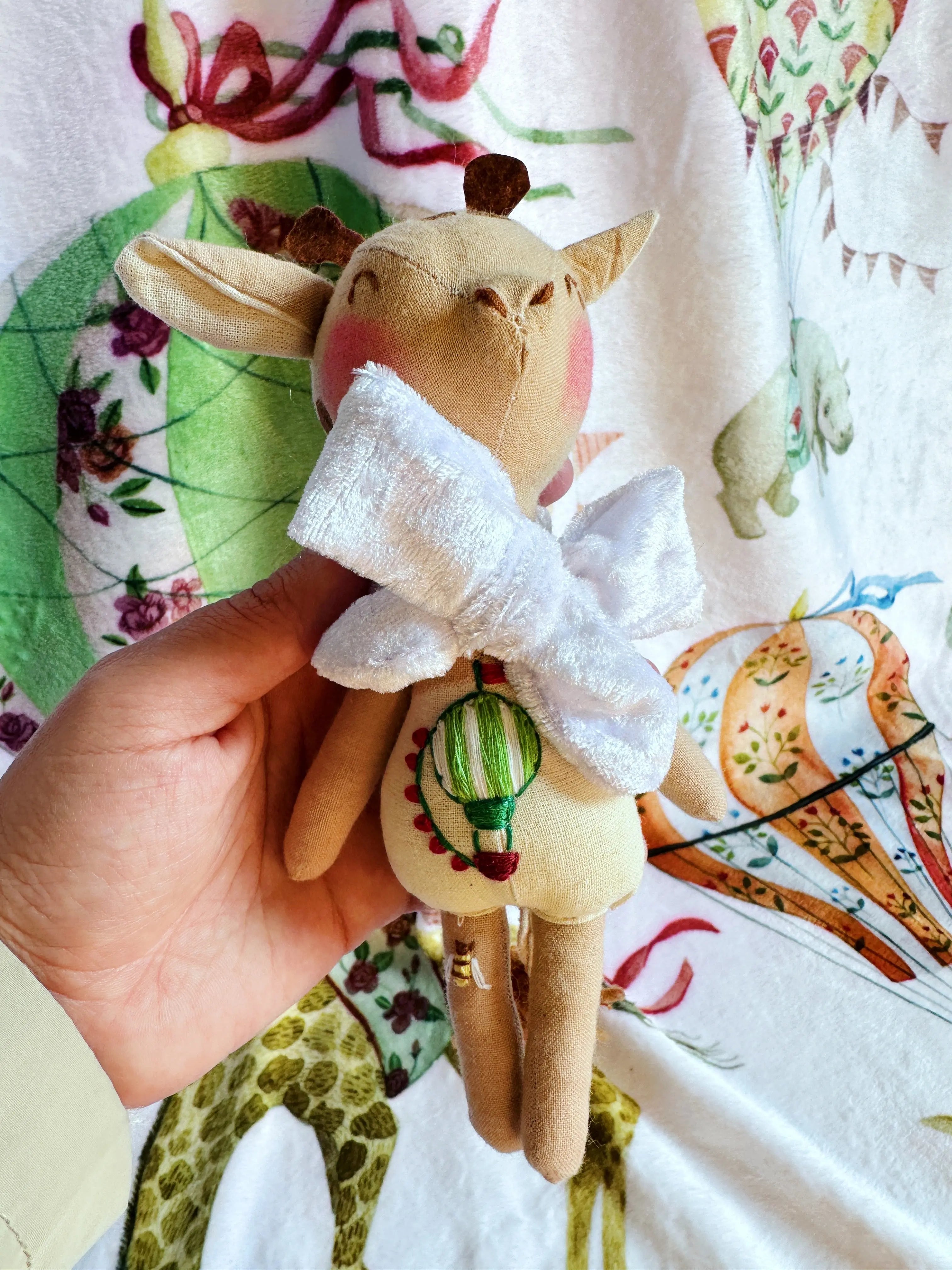 Giraffe's Airborne Adventure Smitten Critters