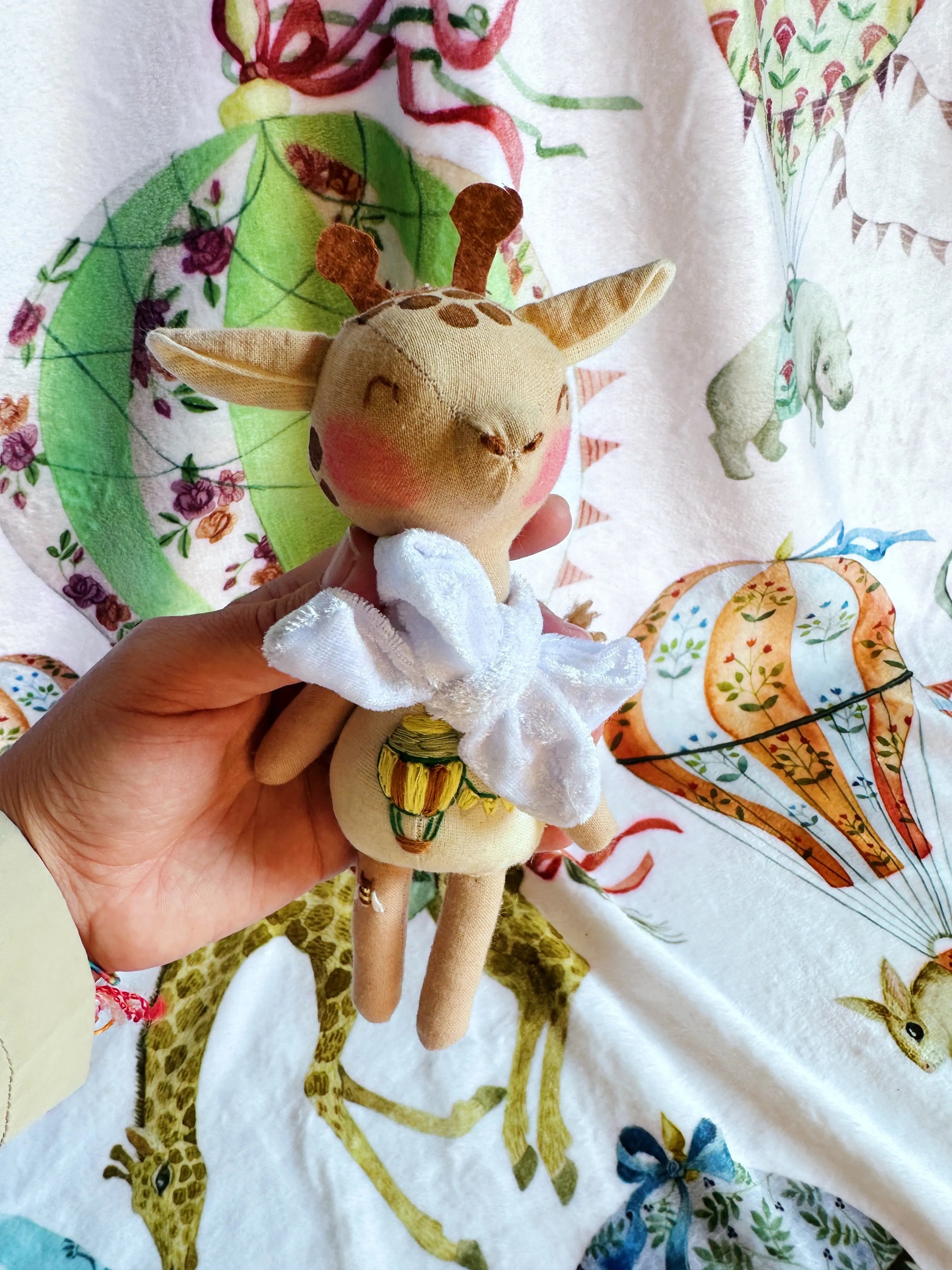 Giraffe's Airborne Adventure Smitten Critters