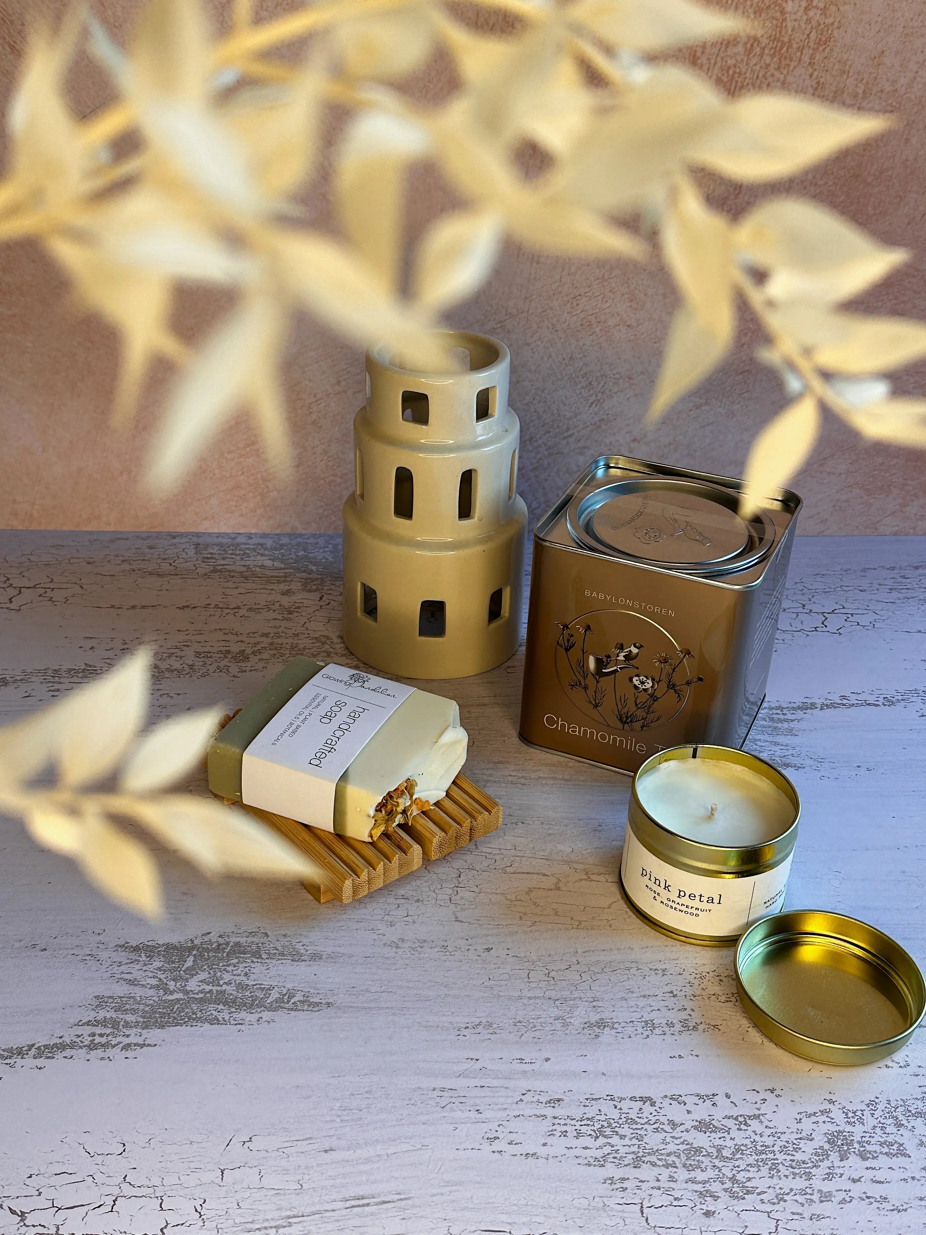 Golden Hive Tranquility Set Bee Festive