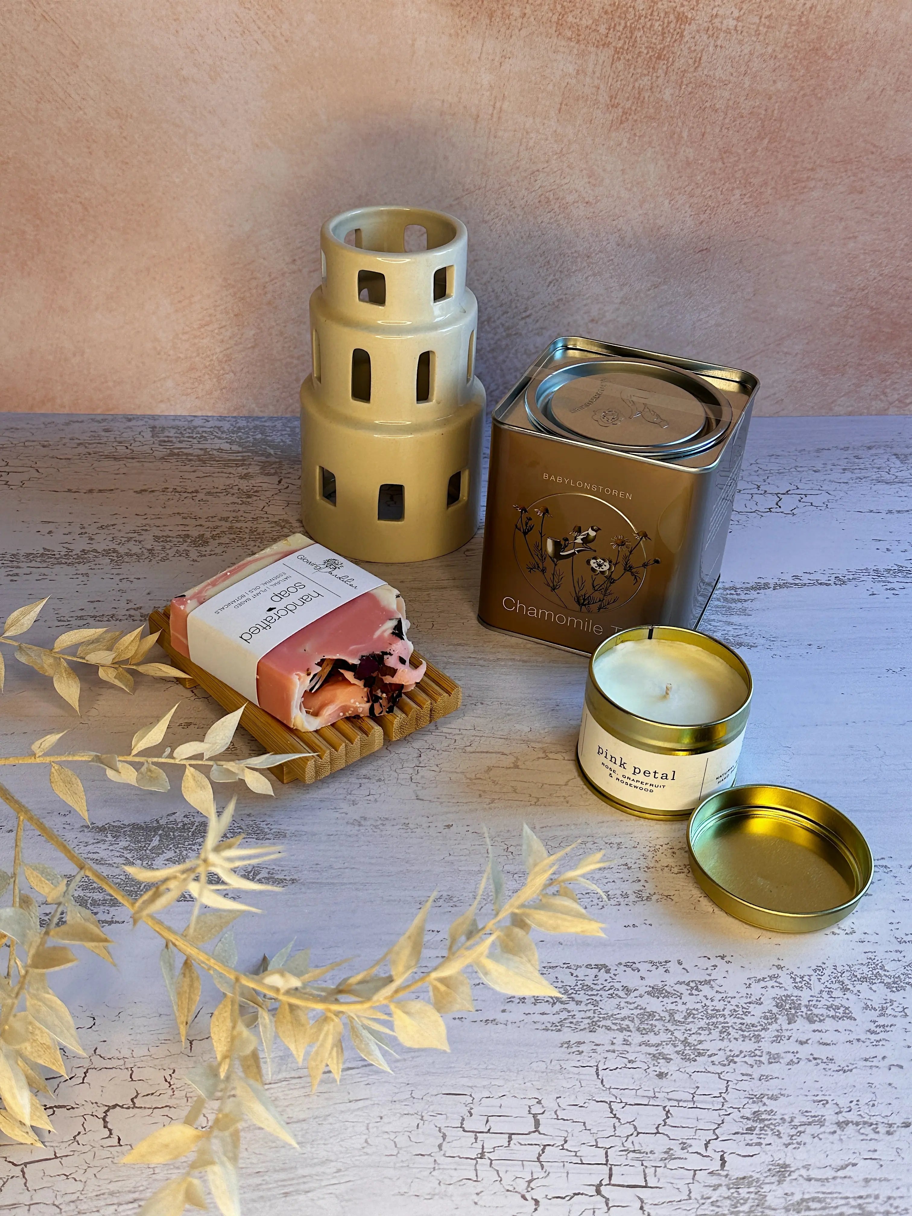 Golden Hive Tranquility Set Bee Festive
