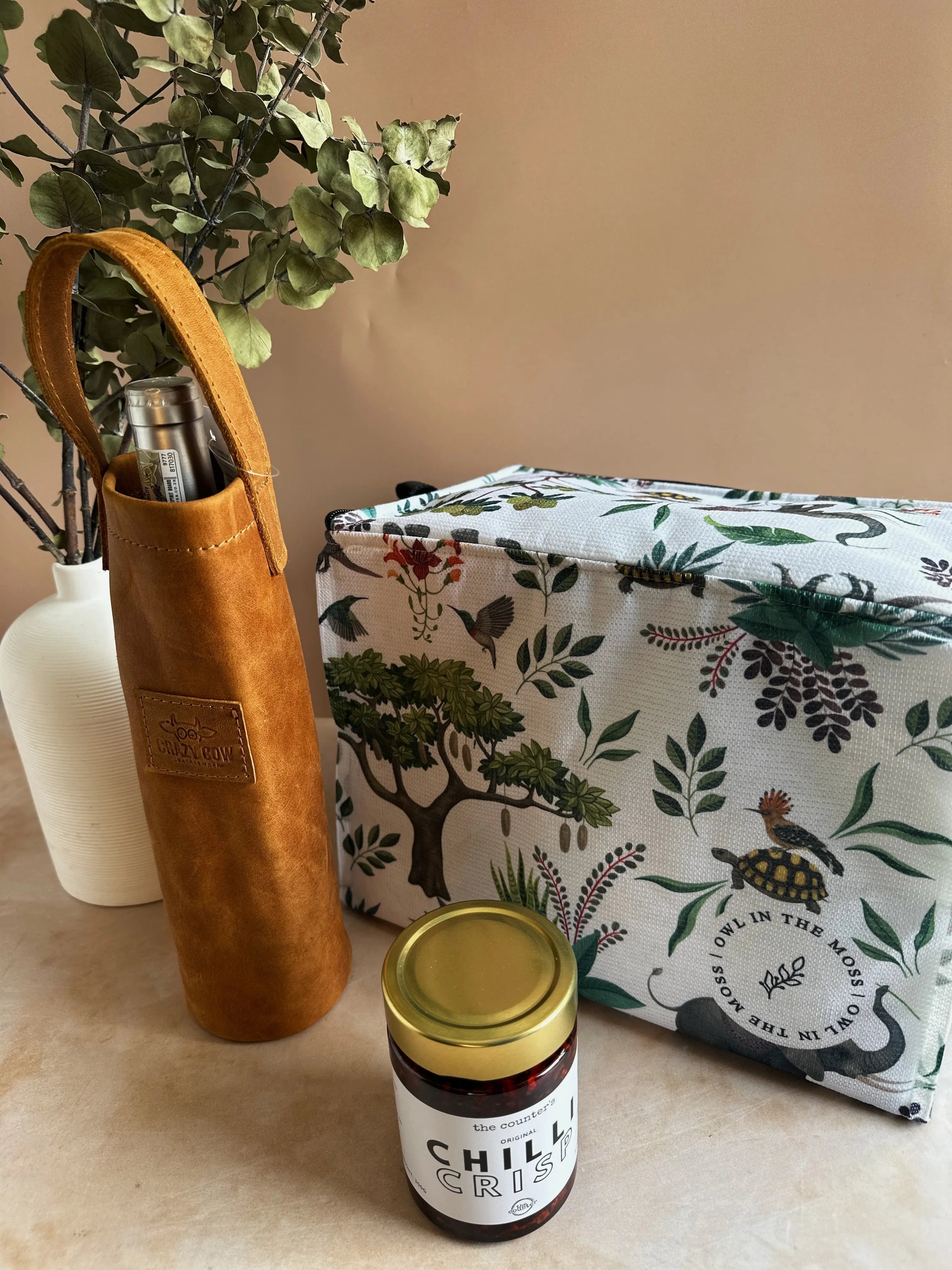 Leather Luxe & Chilli Cheer - Bee Festive