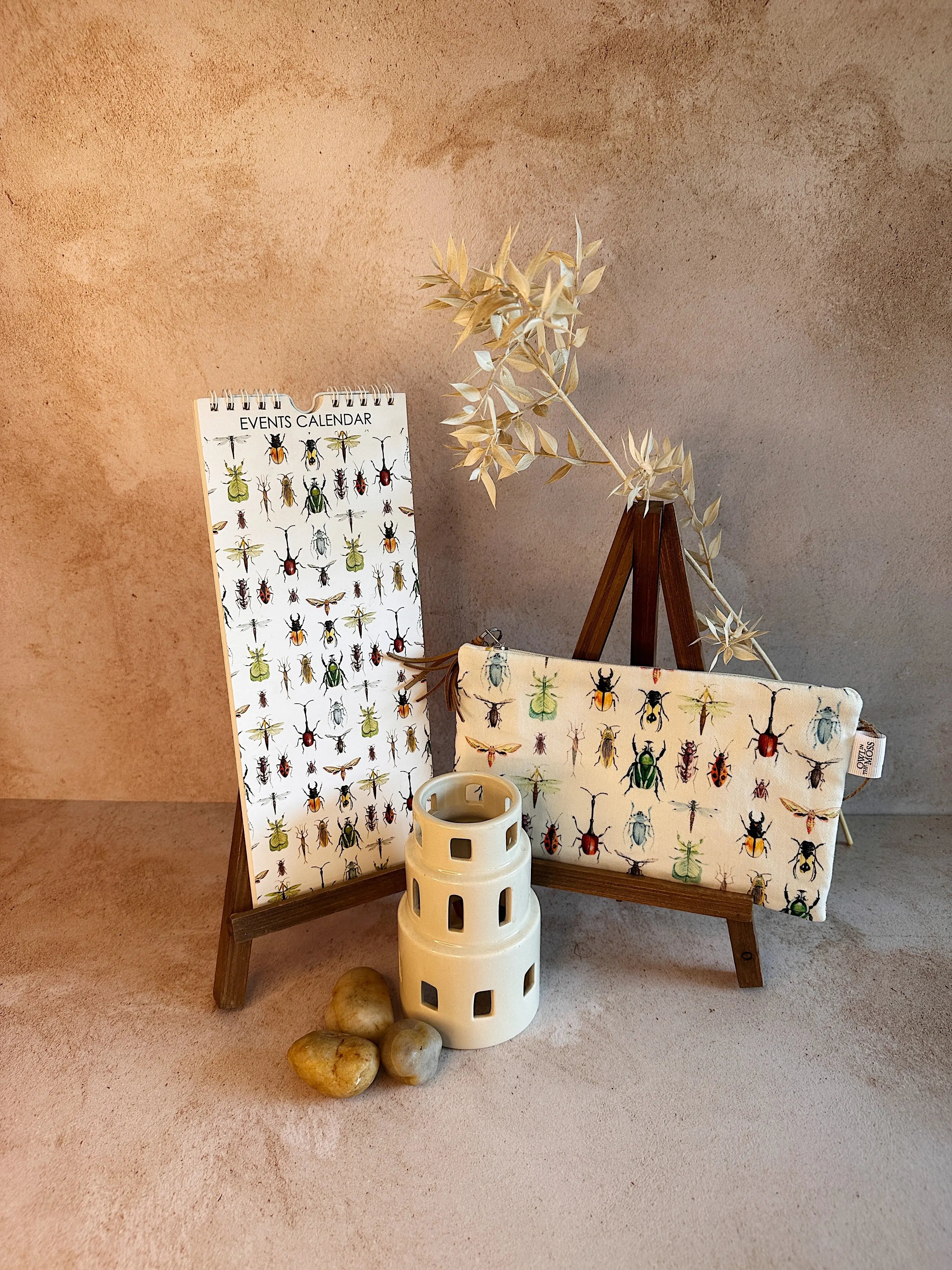 The Buzzing Bundle Bee Festive