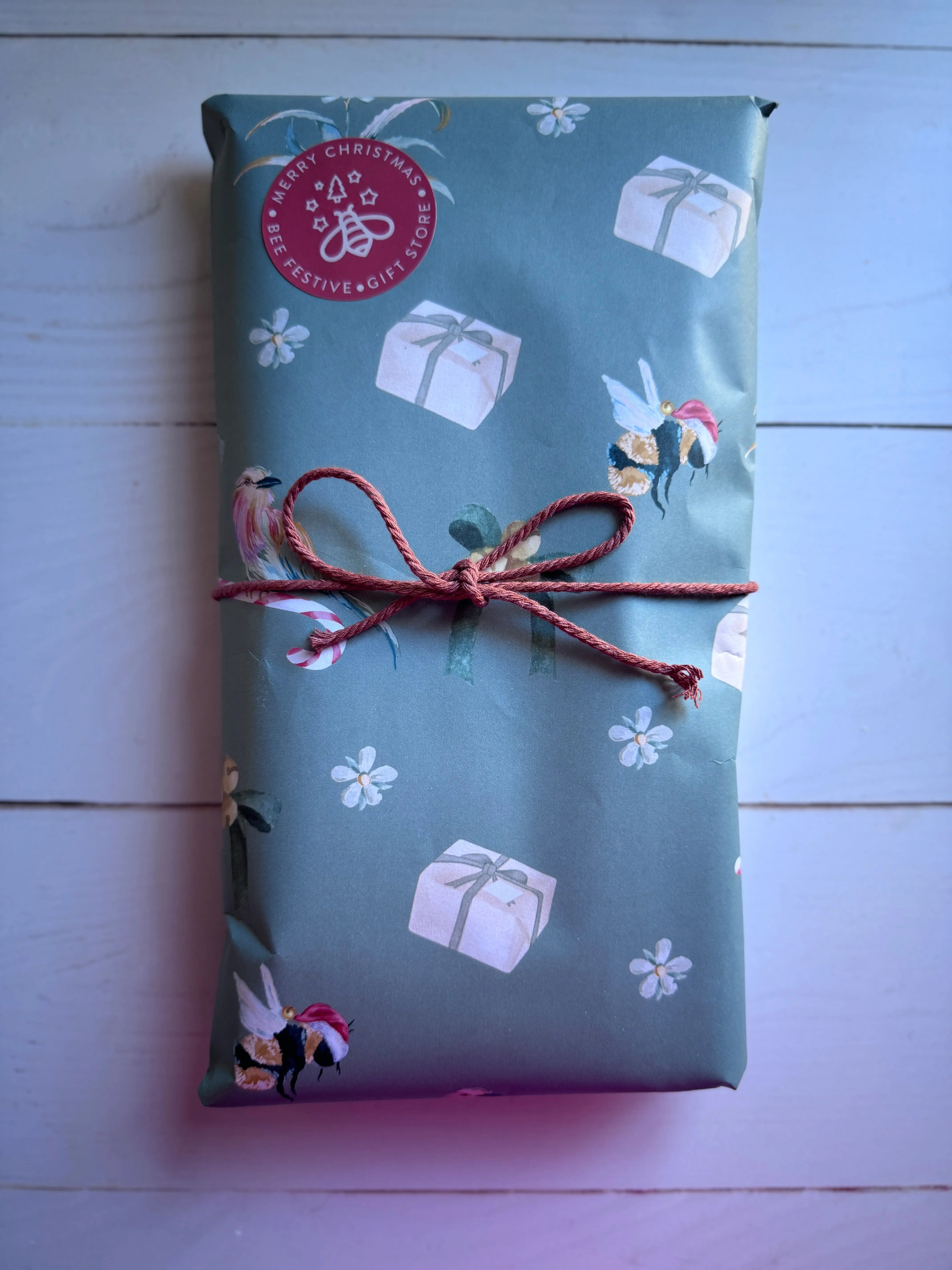 Christmas wrapping paper - Animal Party Bee Festive south africa gift